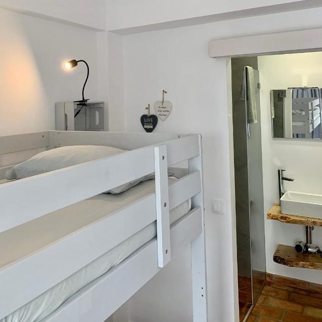 Hostel2